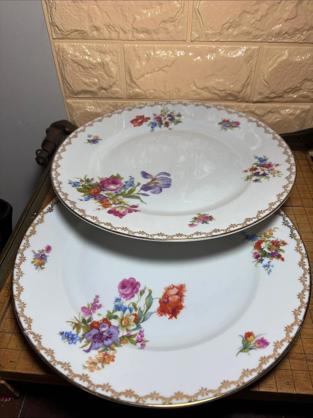 2 Heinrich Germany Dinner Plates 10 1/8” D Iris, Poppy w Mixed Floral